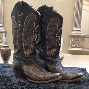 🤩 SOLD! 🤩 Corral Angel Wing Cross Boots